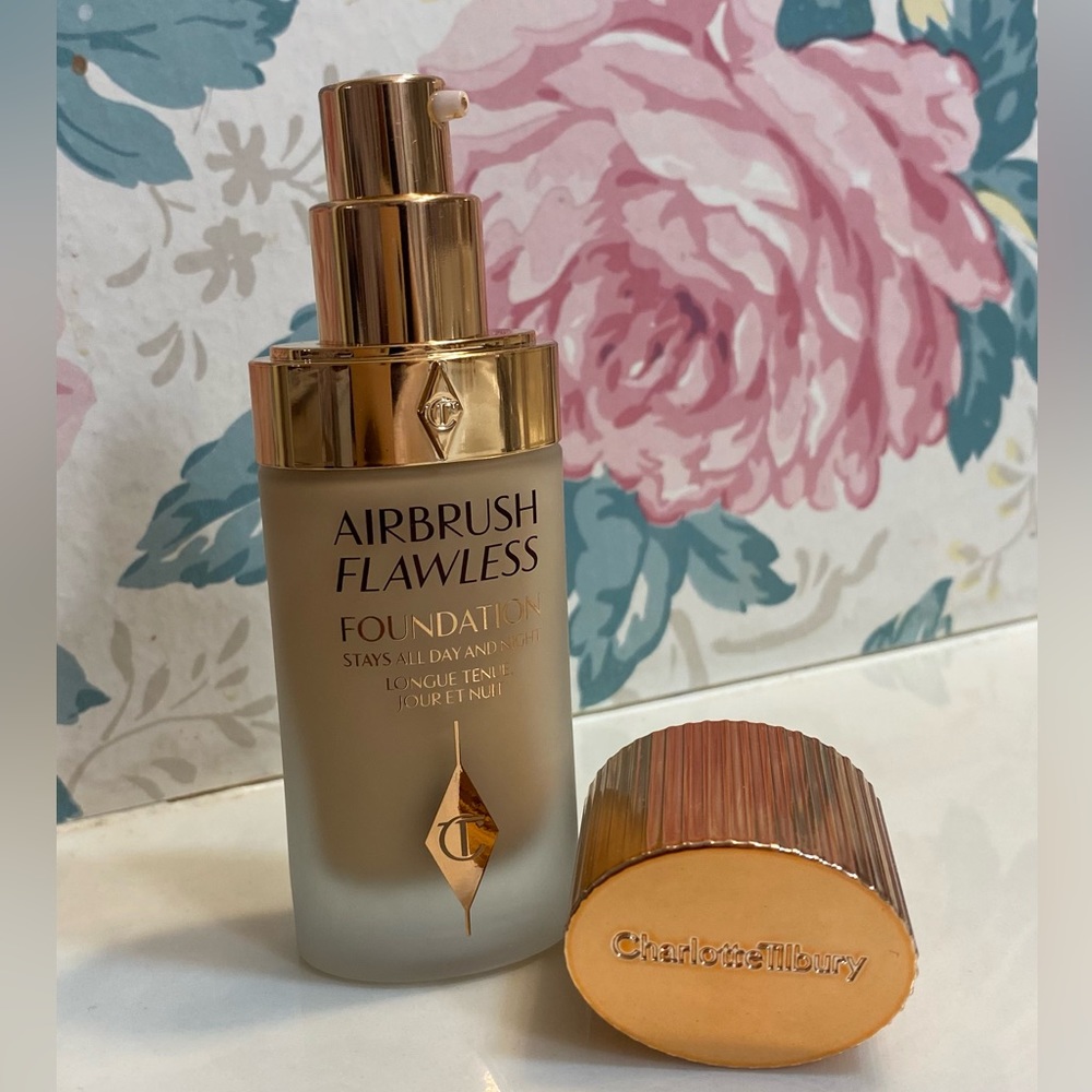 NEW AIRBRUSH FLAWLESS FOUNDATION
5 NEUTRAL